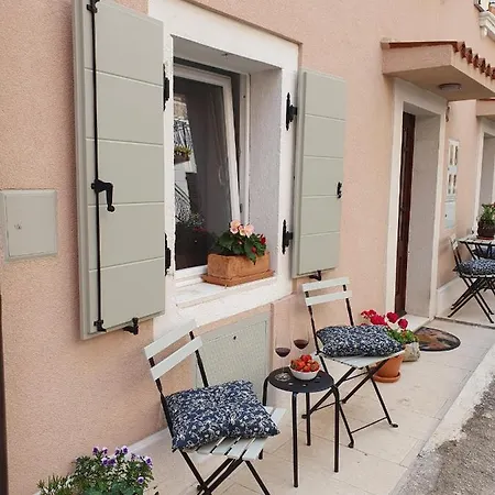 Korado Studio Apartment Vrsar Exterior photo